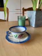 Tasse et soucoupe vintage bleue creme, Antiquités & Art, Enlèvement ou Envoi
