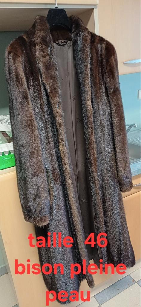 ​Titre de l'annonce
​Magnifique Manteau en Vison Véritable -, Vêtements | Femmes, Vestes | Hiver, Brun, Enlèvement