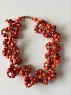 Vintage halsketting kort houten parels koraal, Ophalen of Verzenden