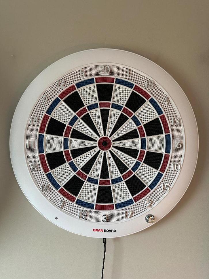 GranBoard 3S White Smartboard, Sport en Fitness, Darts, Gebruikt, Dartbord, Elektronisch, Soft tip, Ophalen