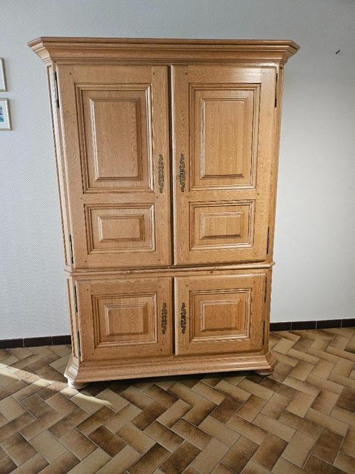 Mooie houten kast te koop – Klassiek en stijlvol!, Huis en Inrichting, Kasten | Buffetkasten, Zo goed als nieuw, 150 tot 200 cm