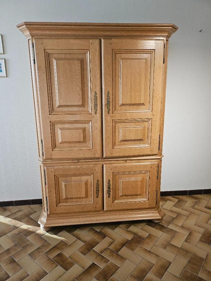 Mooie houten kast te koop – Klassiek en stijlvol!, Huis en Inrichting, Kasten | Buffetkasten, Zo goed als nieuw, 150 tot 200 cm