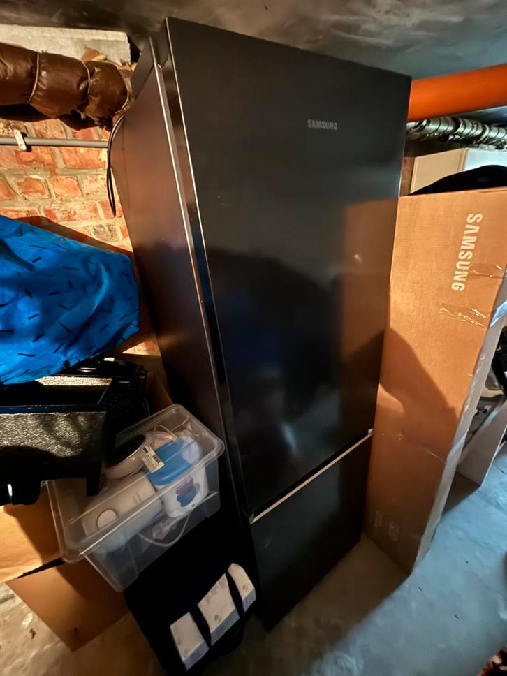 Samsung Koelkast te koop, Elektronische apparatuur, Koelkasten en IJskasten, Zo goed als nieuw, Met vriesvak, 200 liter of meer