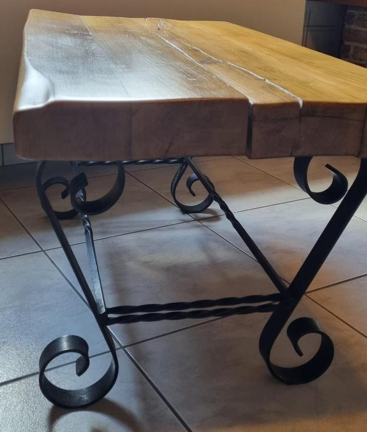 Massief eikenhouten woonkamertafel met smeedijzeren poten, Huis en Inrichting, Tafels | Salontafels, Eikenhout, Ophalen
