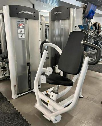 LIFE FITNESS OPTIMA CHEST PRESS TRICEPS PRESS beschikbaar voor biedingen