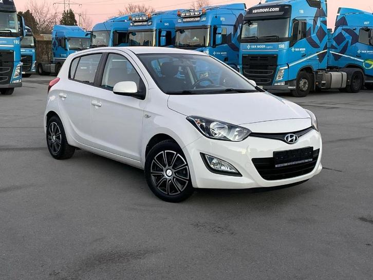 •⁠  ⁠Hyundai i 20 •⁠Jaar 2013 •⁠  ⁠121000.km 1.2i Benzine, Auto's, Hyundai, Bedrijf, i20, ABS, Airbags, Airconditioning, Bluetooth