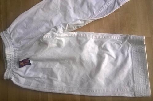 Kamacho kata karatebroek voor kinderen, Sport en Fitness, Vechtsporten en Zelfverdediging, Gebruikt, Karate, Vechtsportkleding