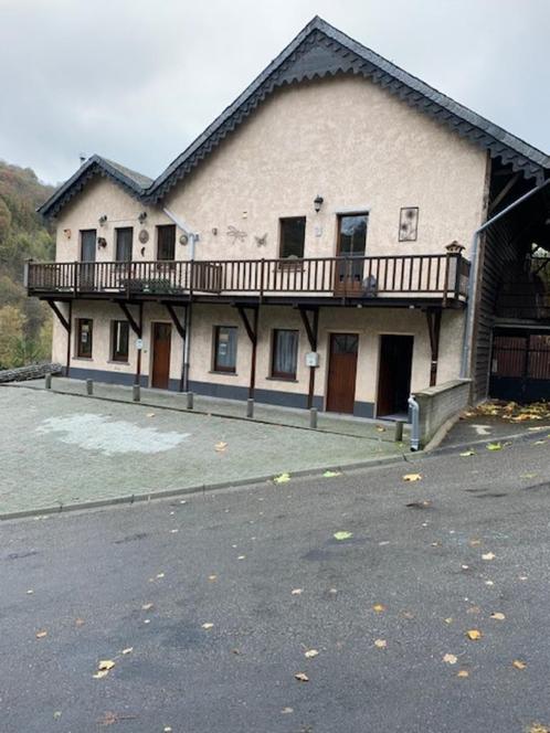 Vakantiewoning / Appartement te koop, Vakantie, Vakantiehuizen | België, Ardennen of Luxemburg, Appartement, Dorp, Aan meer of rivier