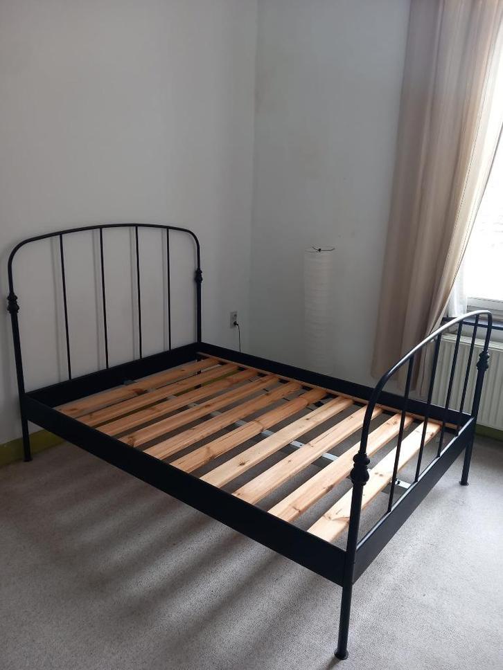lit IKEA Lillesand 140200 avec sommier en bois (ENG/FR), Maison & Meubles, Chambre à coucher | Lits, Utilisé, Deux personnes, 140 cm