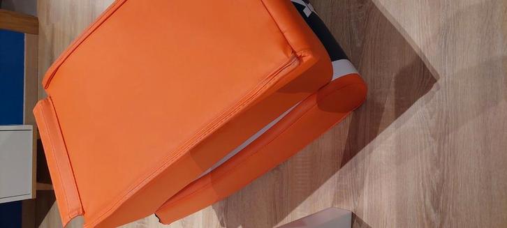 Game stoel, Games en Spelcomputers, Spelcomputers | Overige Accessoires, Zo goed als nieuw, Ophalen