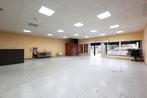 Commerce à louer à Monceau-Sur-Sambre, 25000 m², Overige soorten
