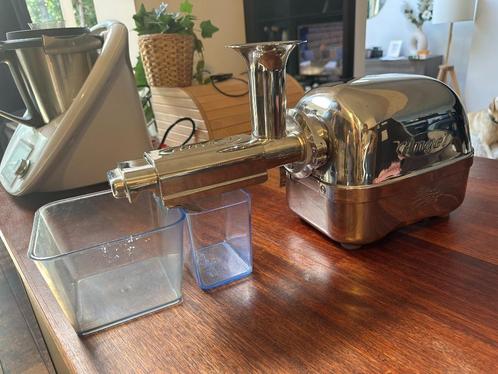 Angel Juicer 8500S — Medische sapcentrifuge van roestvrij s, Elektronische apparatuur, Juicers, Zo goed als nieuw, Sapcentrifuge