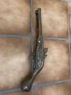 Ancien revolver en laiton, Antiquités & Art, Cuivre