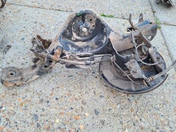 Fusee links-achter van een Nissan Qashqai beschikbaar voor biedingen