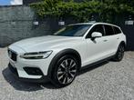 Volvo V60 Cross Country 2.0 D4 AWD*Geartronic*1ER PROP*FULL, 5 places, Carnet d'entretien, Cuir, Break