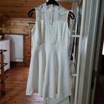 Witte kanten jurk, Kleding | Dames, Trouwkleding en Trouwaccessoires, Ophalen of Verzenden, Zo goed als nieuw