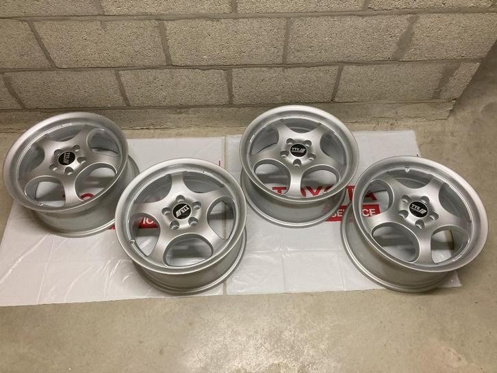 15 inch BORBET velgen + 17 inch stalen velgen Toyota, Auto-onderdelen, Banden en Velgen, Velg(en), 15 inch, Overige, Nieuw, Ophalen