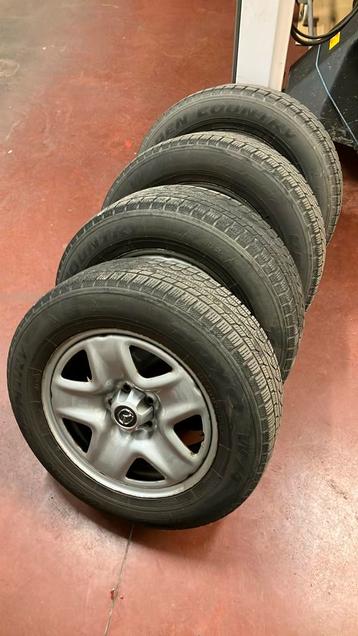 Winterwielen compleet maat 225/65R17 102H  beschikbaar voor biedingen