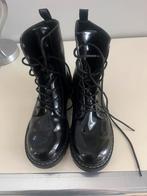 Bottines à lacets vernies marque Divided t 38, Ophalen of Verzenden, Nieuw, Zwart