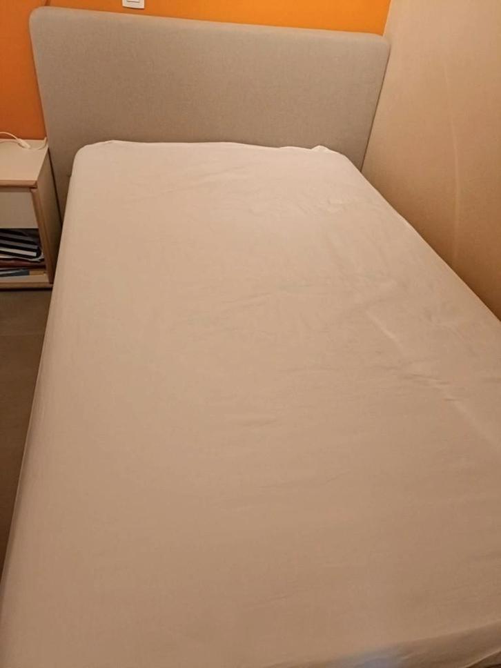 Lit complet, comme neuf, Huis en Inrichting, Slaapkamer | Bedden, Zo goed als nieuw, Twijfelaar, 120 cm, 200 cm, Hout, Beige, Ophalen