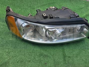 Koplamp VOLVO V70 S60 XC70 XENON TURNING FRONT LAMP 31111181 beschikbaar voor biedingen