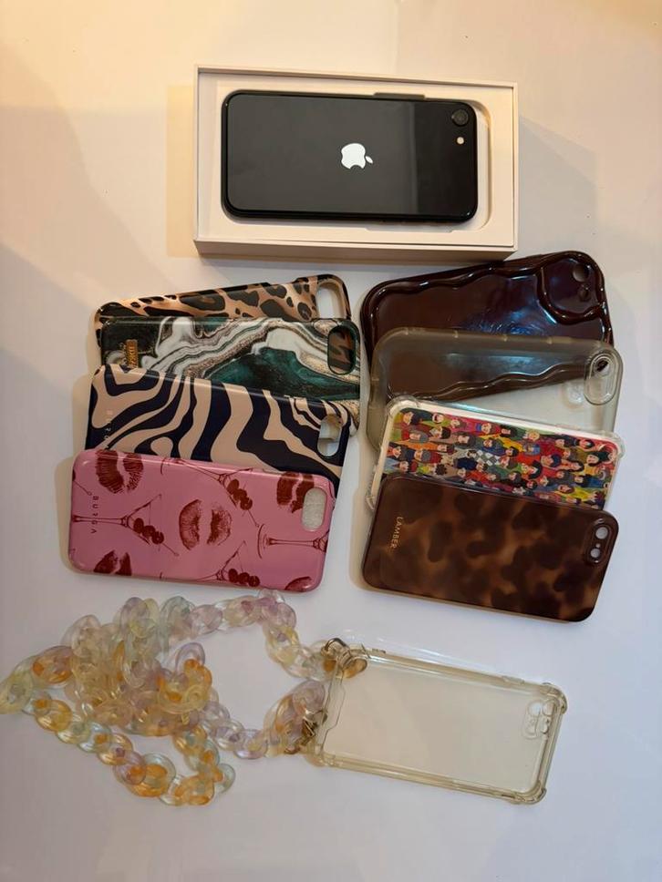 Iphone SE (2022), Telecommunicatie, Mobiele telefoons | Hoesjes en Screenprotectors | Apple iPhone, Refurbished, iPhone SE (2022)