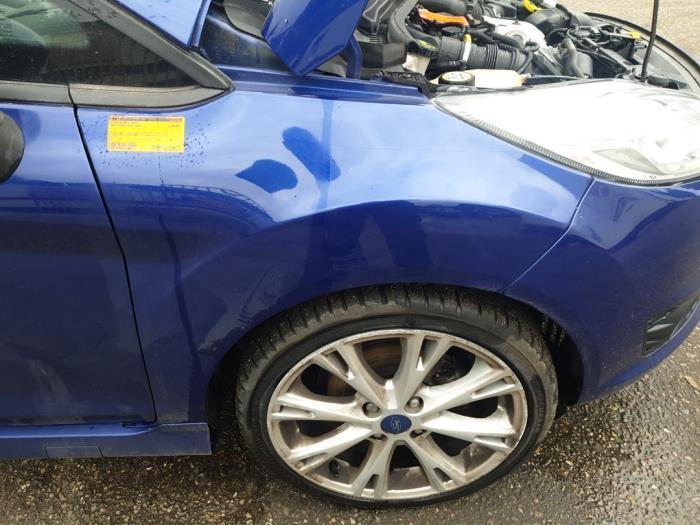 Scherm rechts-voor van een Ford Fiesta, Auto-onderdelen, Carrosserie, Ford, Gebruikt, 3 maanden garantie, Ophalen of Verzenden