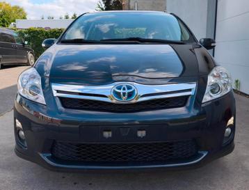 Toyota Auris. 1.8. Hybride.  beschikbaar voor biedingen