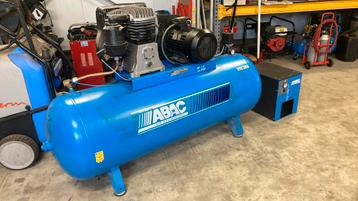 ABAC 7,5 pk compressor met droger beschikbaar voor biedingen
