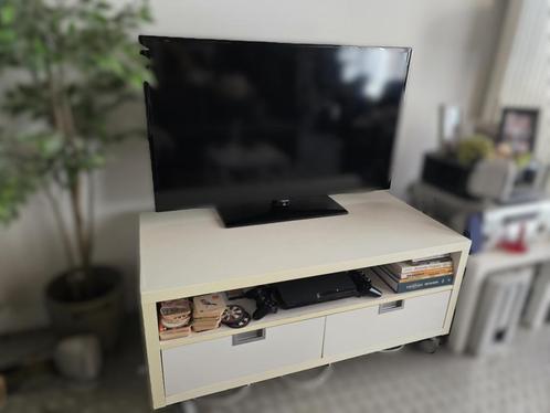 Tv meubel op wielen, Huis en Inrichting, Kasten |Televisiemeubels, Zo goed als nieuw, Minder dan 100 cm, 100 tot 150 cm, 50 tot 75 cm
