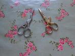 * 2 vintage borduur- schaartjes, ooievaar en haan, Ophalen of Verzenden