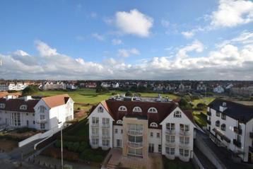 KNOKKE ZOUTE Kustlaan app met garage te huur van eigenaar beschikbaar voor biedingen