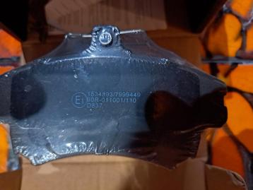 Ridex voorblokken Volvo V40 1900dci 85kw 2004 beschikbaar voor biedingen