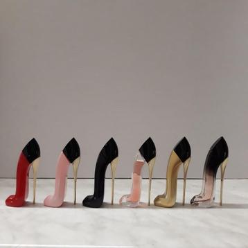 gezocht miniaturen Carolina Herrera beschikbaar voor biedingen