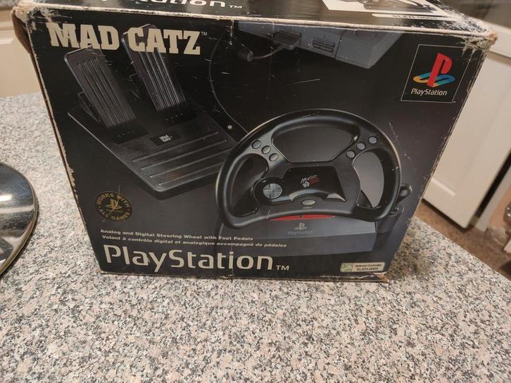 1 volant + pedales pour playstation 1 dans sa boite, Consoles de jeu & Jeux vidéo, Consoles de jeu | Sony PlayStation 1, Enlèvement ou Envoi
