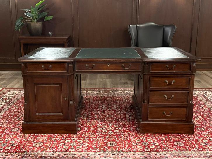 Klassiek Engels bureau (partnerdesk) #616, Huis en Inrichting, Bureaus, Zo goed als nieuw, Ophalen of Verzenden