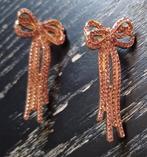 Leuke lange oorbellen, strikken, roze, Handtassen en Accessoires, Oorbellen, Ophalen of Verzenden, Zo goed als nieuw, Roze