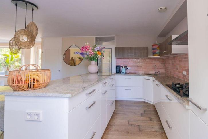 Luxe witte hoogglans keuken+ GEDEMONTEERD DIRECT BESCHIKBAAR, Huis en Inrichting, Keuken | Complete keukens, Zo goed als nieuw