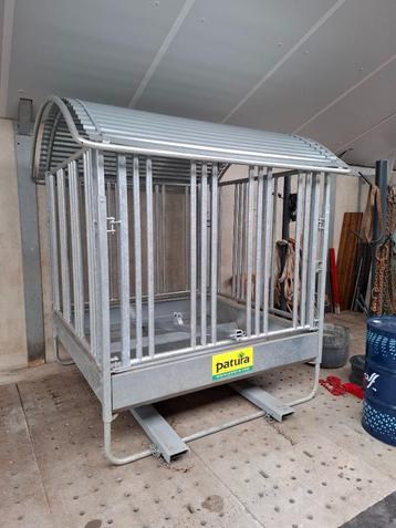 Patura hooiruif zware kwaliteit 12 voerplaatsen (nieuw) beschikbaar voor biedingen