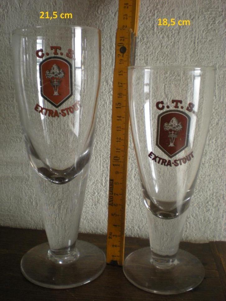 C.T.S Twee verschillende antieke glazen, Verzamelen, Biermerken, Zo goed als nieuw, Glas of Glazen, Ophalen of Verzenden