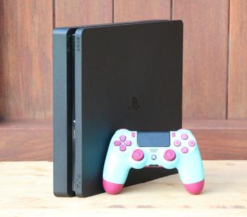 Playstation 4 Slim + Controller beschikbaar voor biedingen