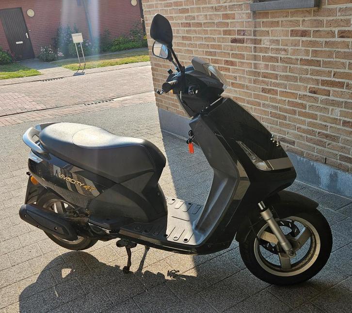 Scooteur peugeot vivaciter 3 classe b, Vélos & Vélomoteurs, Cyclomoteurs | Peugeot, Envoi