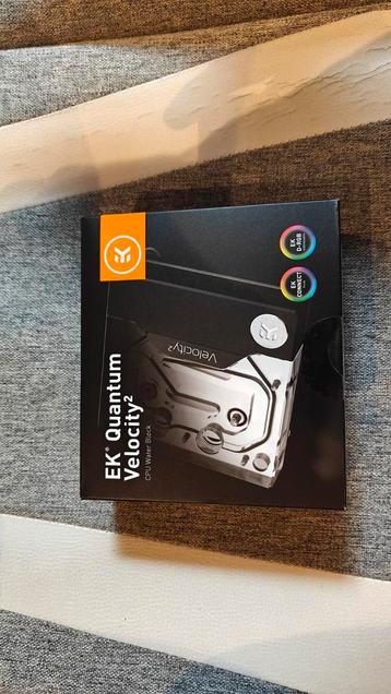 Éléments de watercooling pc beschikbaar voor biedingen