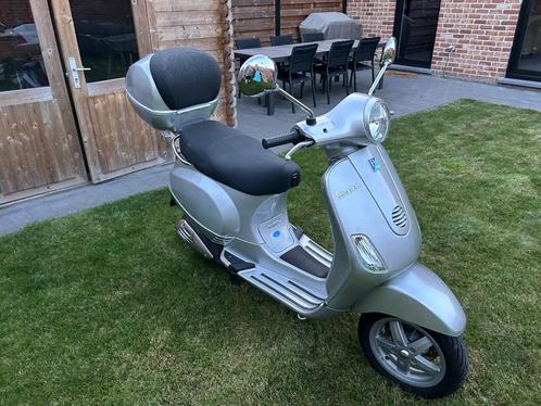 Vespa lx 125, Fietsen en Brommers, Scooters | Vespa, Gebruikt, Vespa LX, Benzine, Ophalen