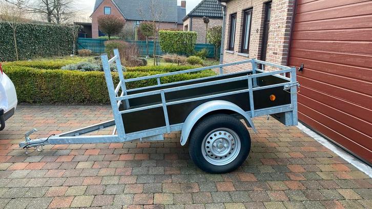 Aanhangwagen met enkele as 17 jaar oud, Auto diversen, Aanhangers en Bagagewagens, Zo goed als nieuw, Ophalen