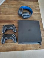 Playstation 4 + 2 controllers + Playstation headset, Games en Spelcomputers, Spelcomputers | Sony PlayStation 4, Ophalen, Zo goed als nieuw