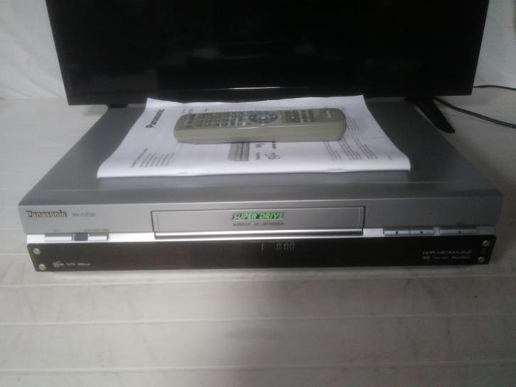 Panasonic NV-FJ730 6-kops HiFi stereo video recorder, Audio, Tv en Foto, Videospelers, Zo goed als nieuw, VHS-speler of -recorder