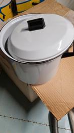 Casserole  en fonte émaillée  blanche neuve, Maison & Meubles, Cuisine | Casseroles & Poêles, Enlèvement, Fonte