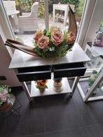 kleine tafel met 1 legplank en 2 schuifjes, Enlèvement