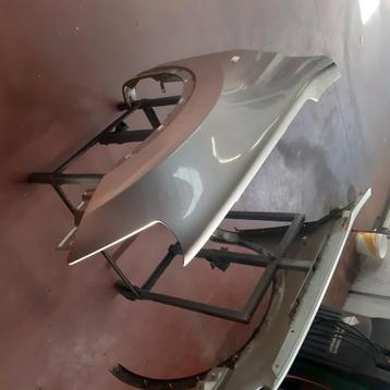 Spatbord  nissan qashqai  links en rechts beschikbaar voor biedingen